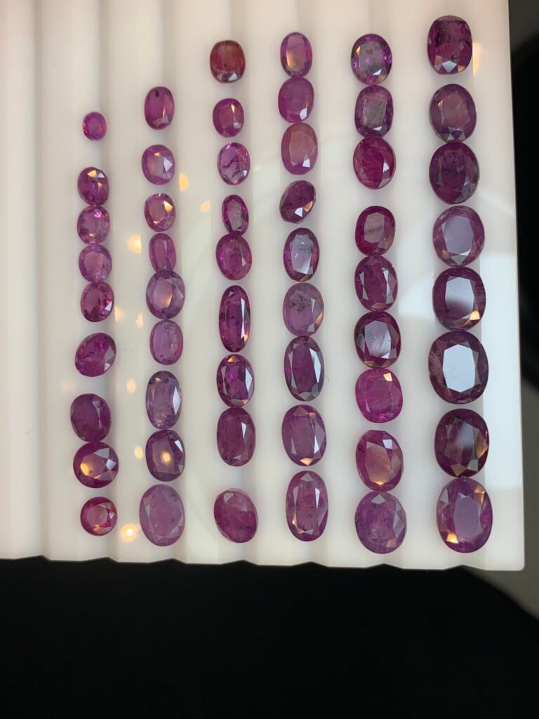 Fine quality Kashmir Sapphires. 64 carats