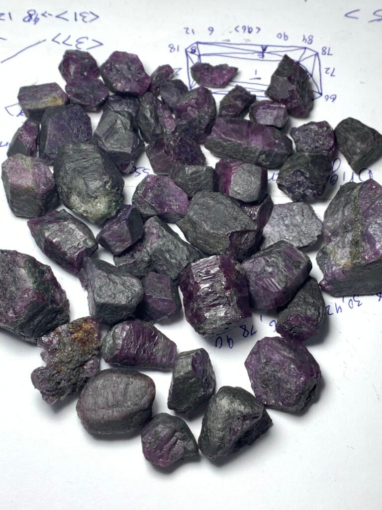 Rough corundum sapphire 200 g