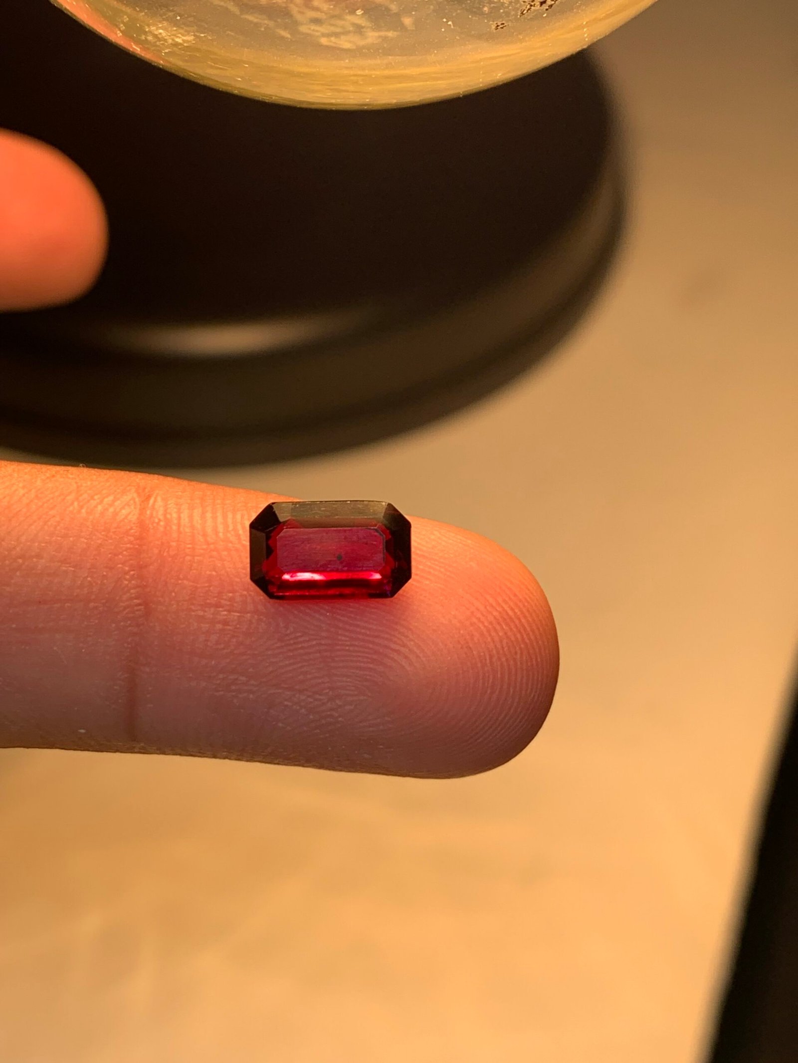 VVS quality pigeon blood ruby 2 ct - Image 9