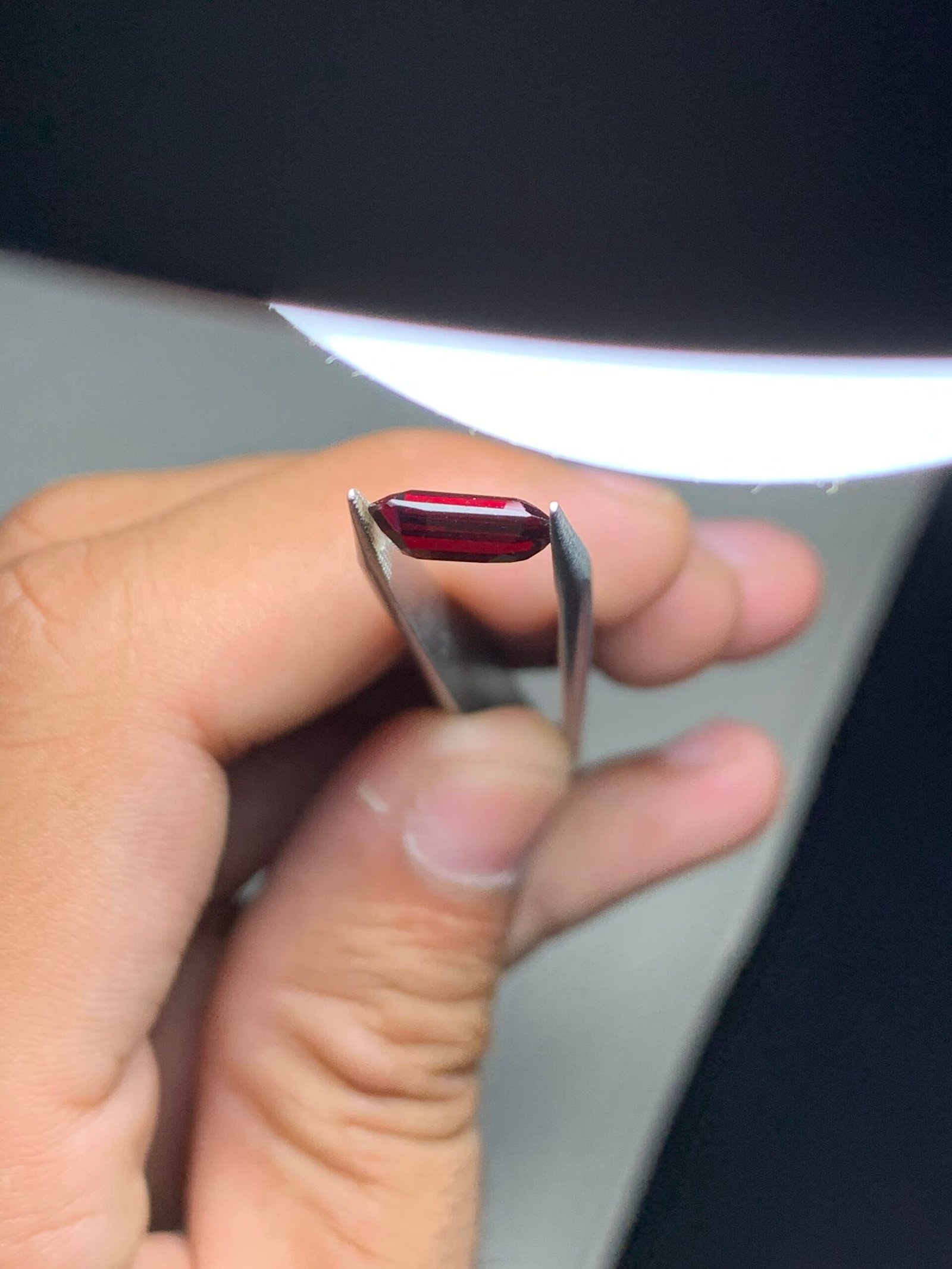VVS quality pigeon blood ruby 2 ct - Image 7