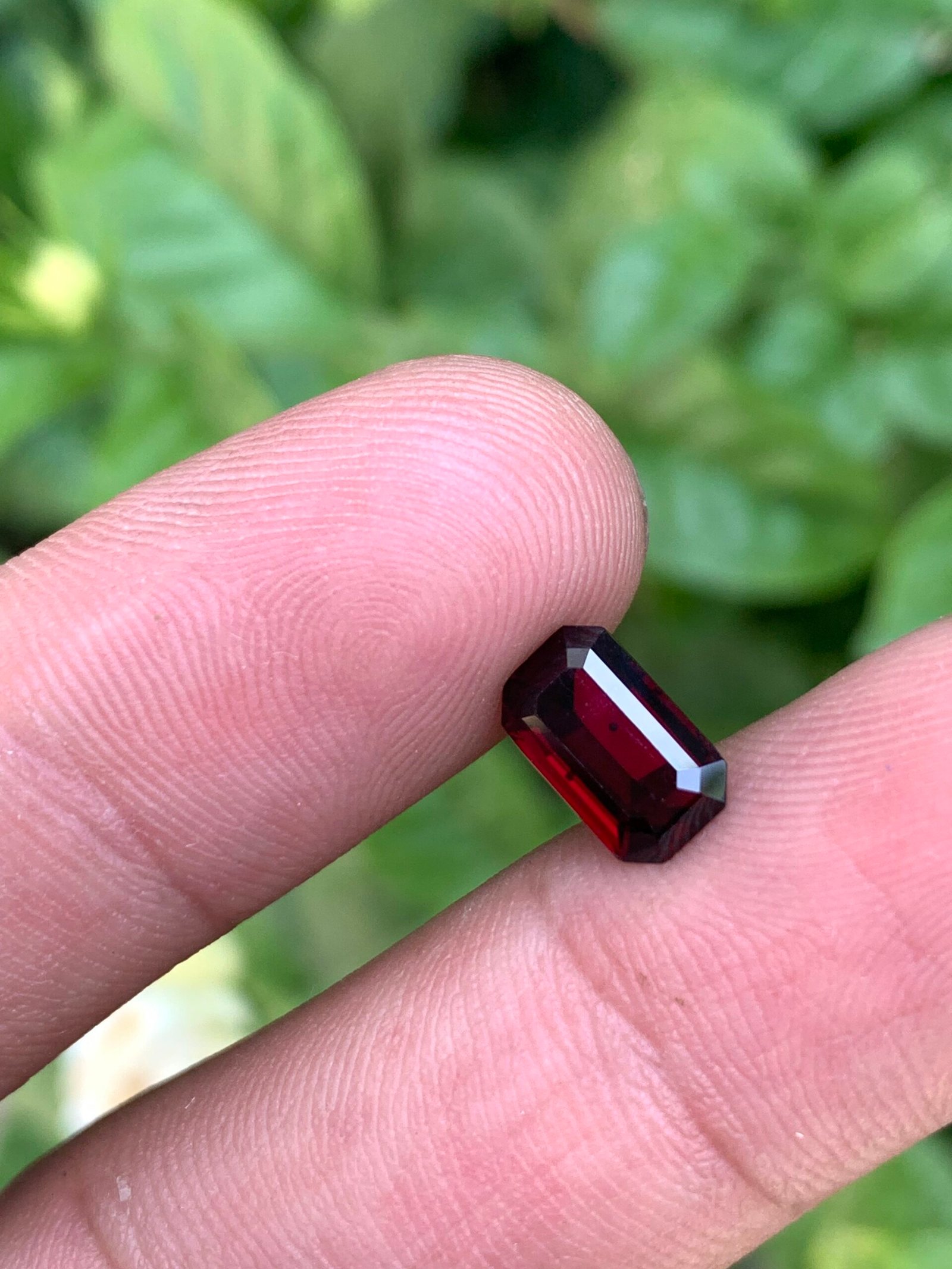 VVS quality pigeon blood ruby 2 ct - Image 2
