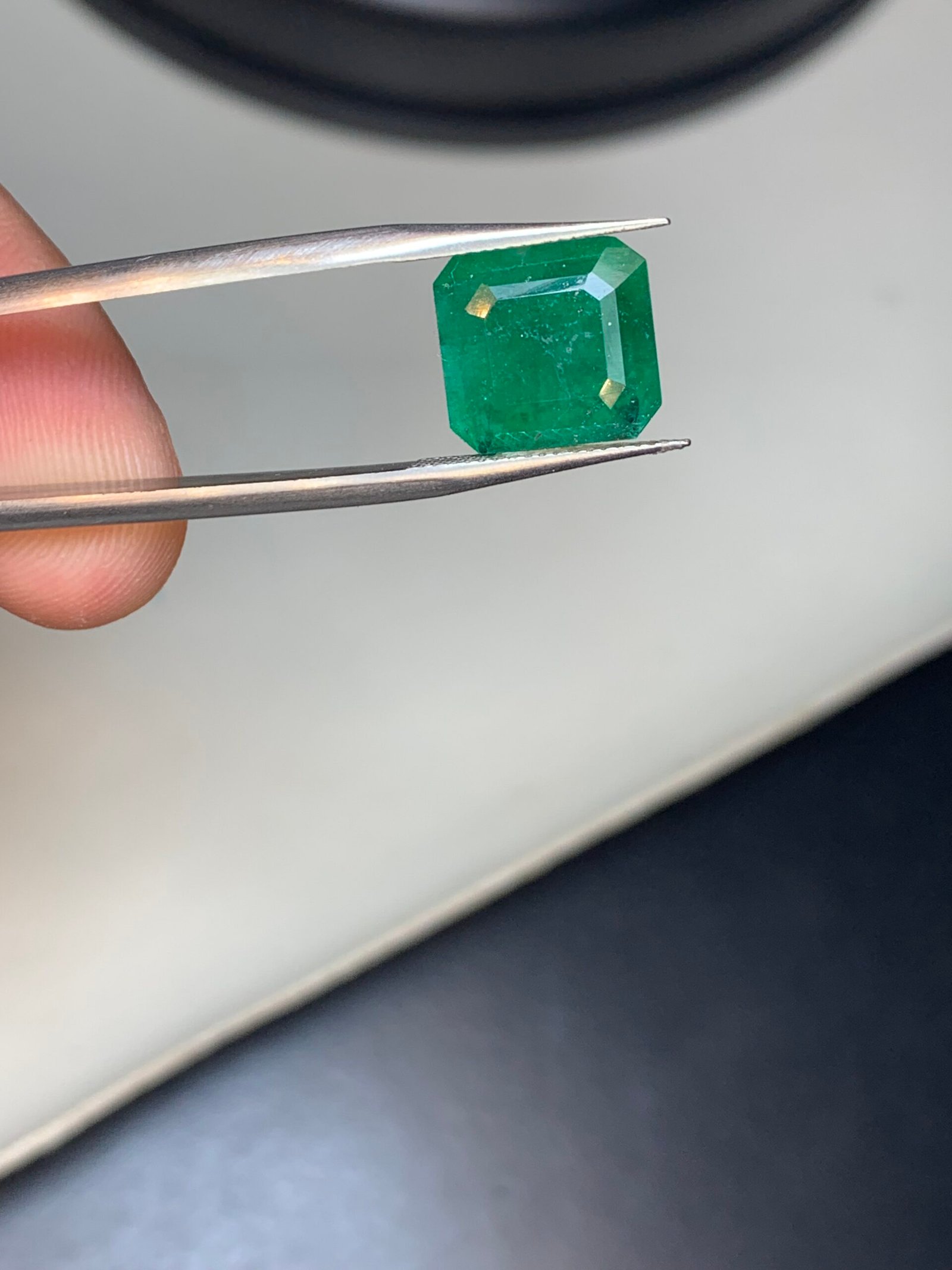Fine Faceted Emeralds – 14.3 Carats - Image 18