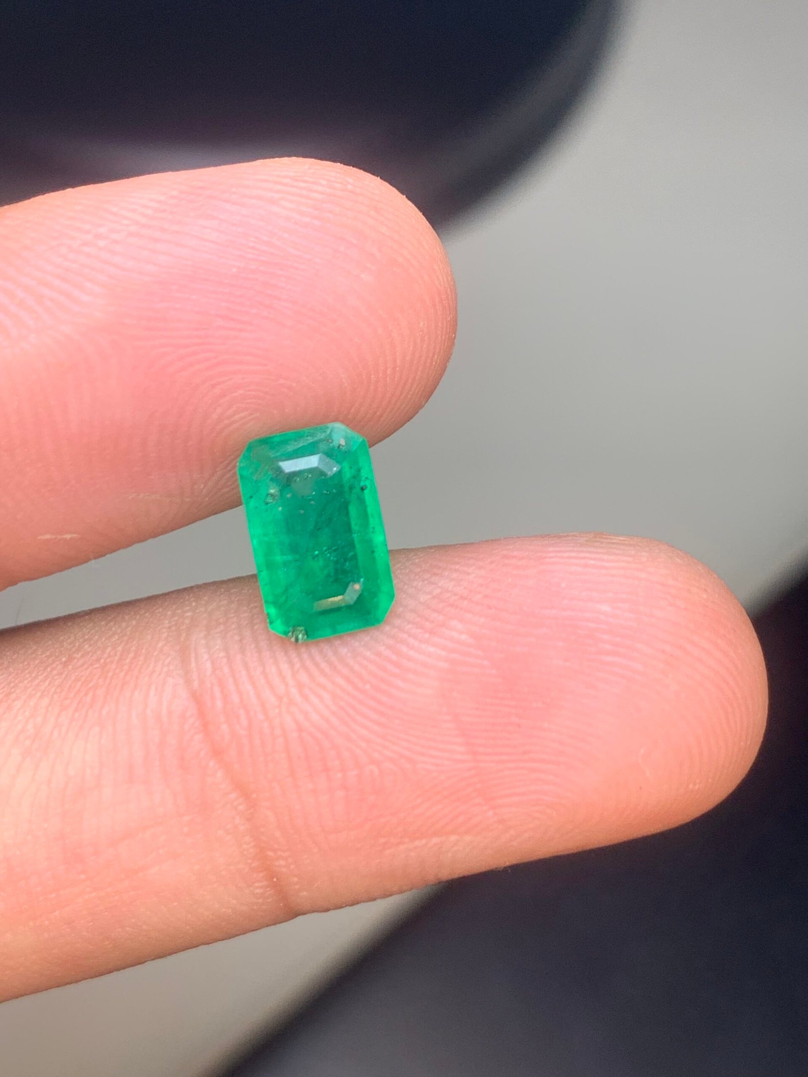Fine Faceted Emeralds – 14.3 Carats - Image 11