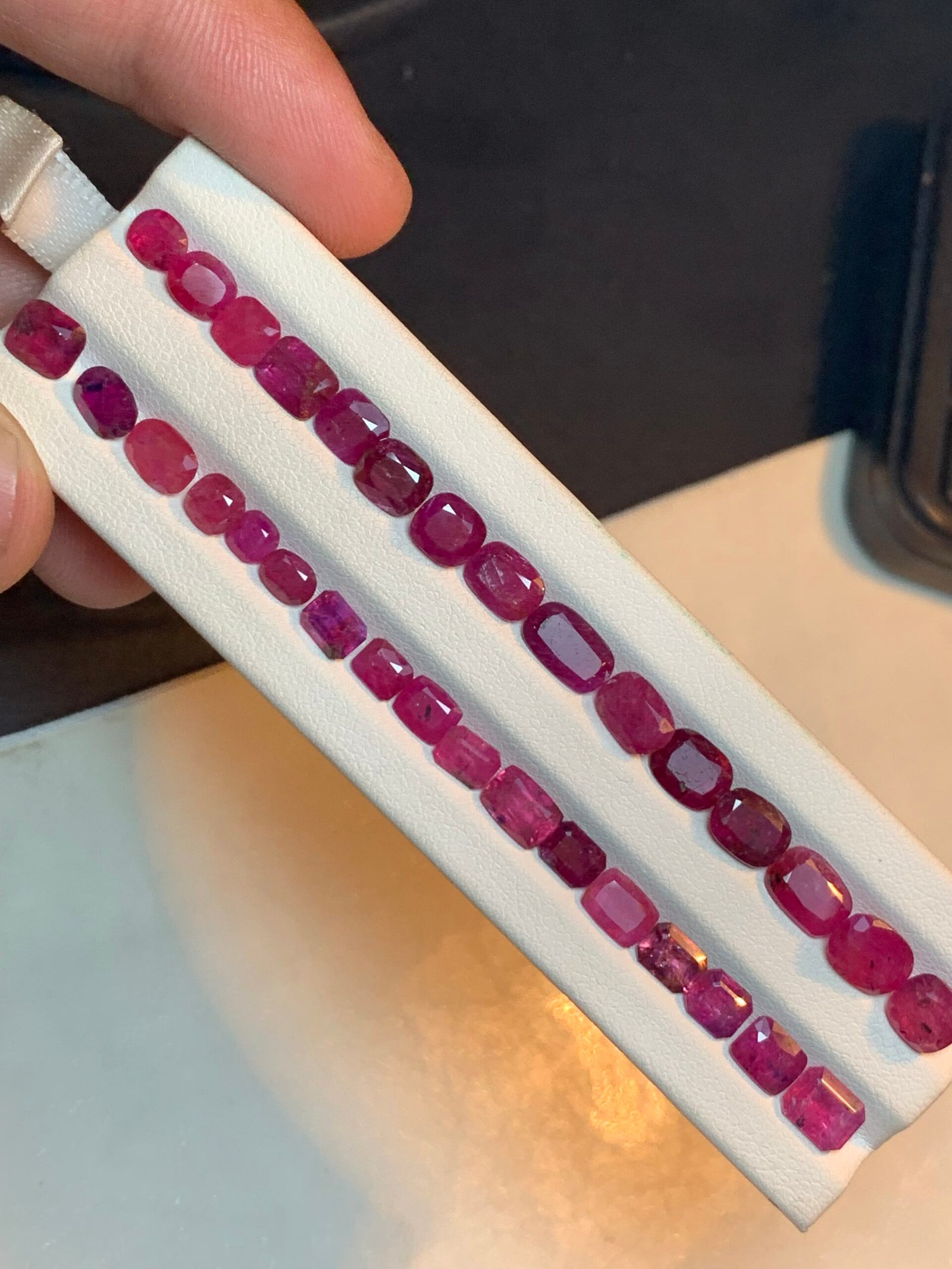 Beautiful Faceted Ruby lot 30 ct