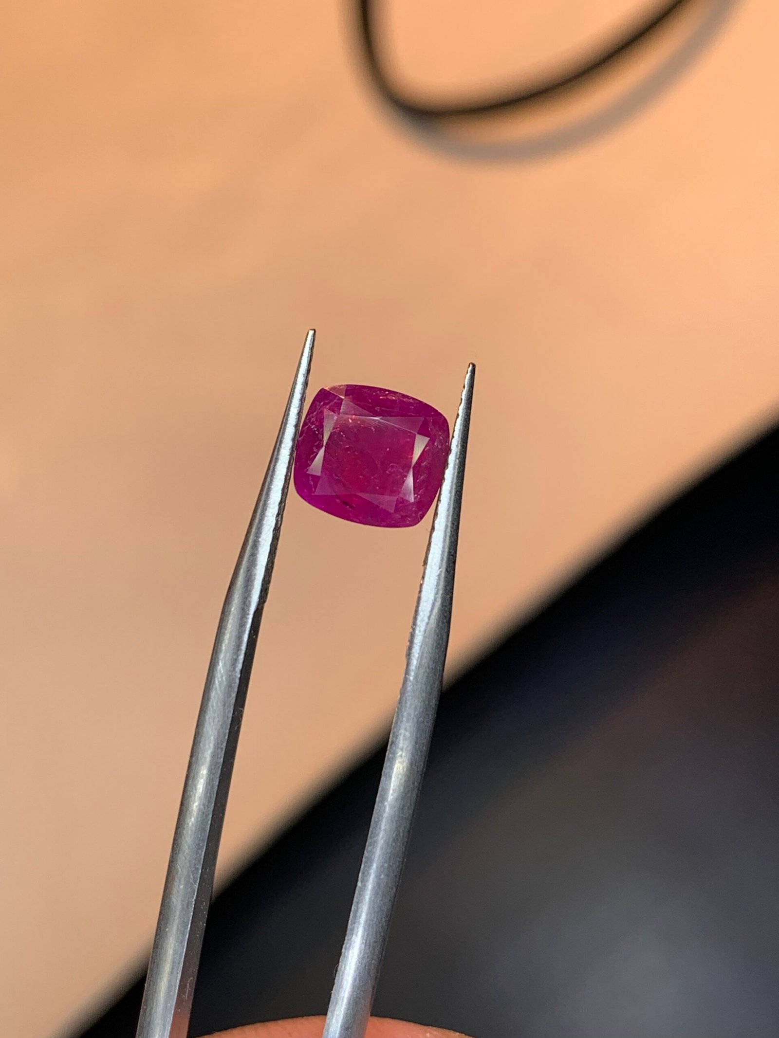 Neon Red Ruby - 2 ct from Afghanistan - Image 2
