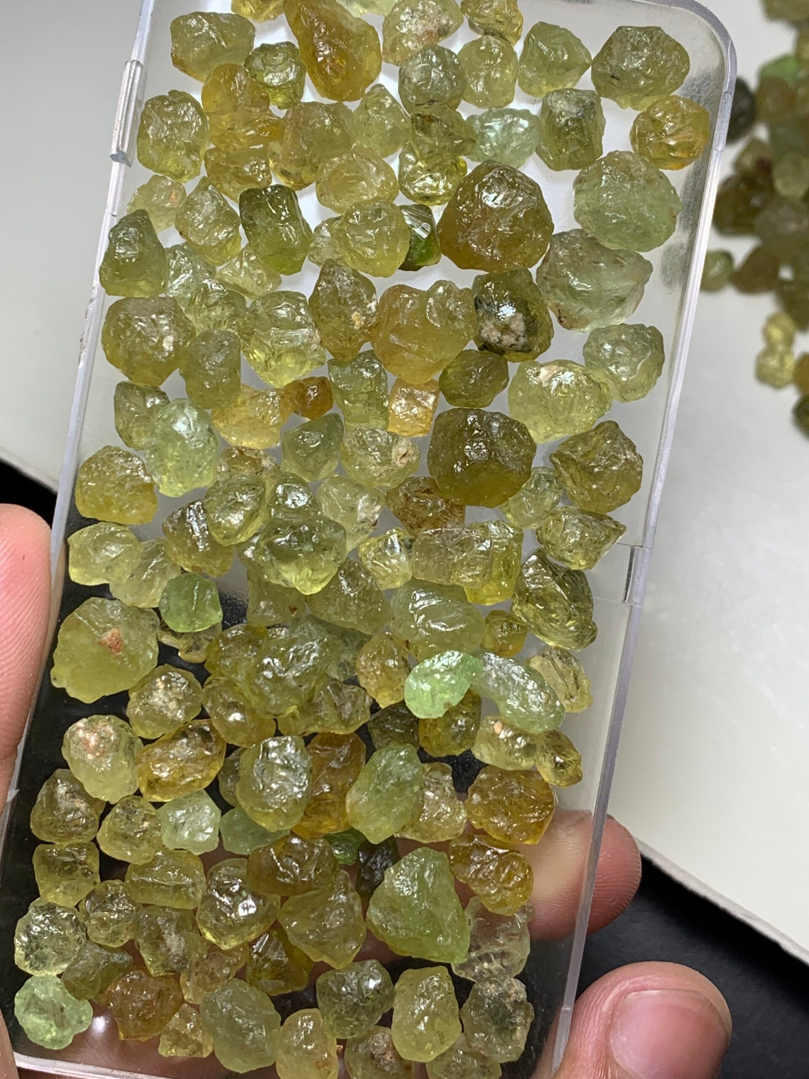 Mali Garnets - facet quality Rough Gemstones 350 g - Image 5