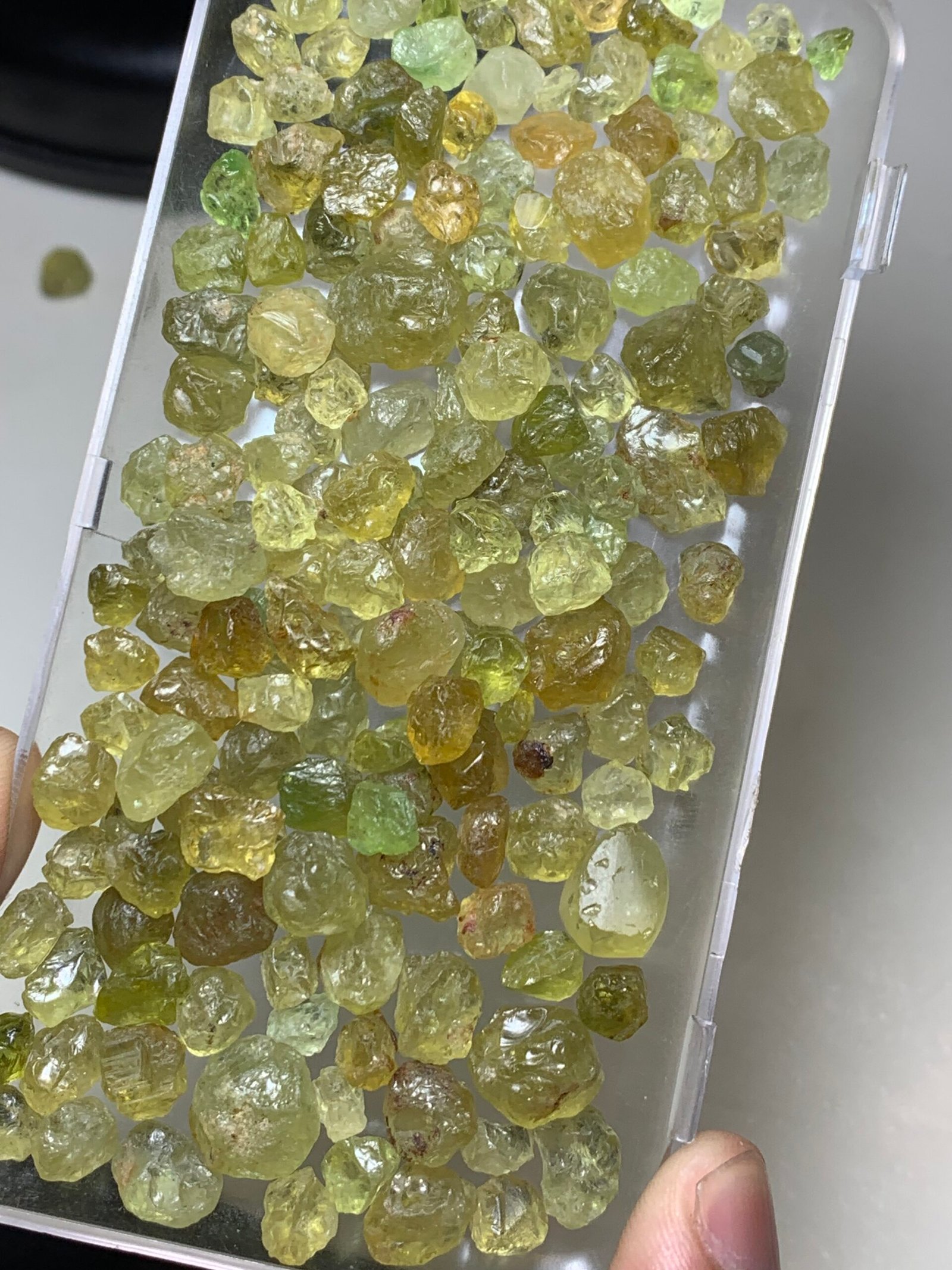 Mali Garnets - facet quality Rough Gemstones 350 g - Image 4