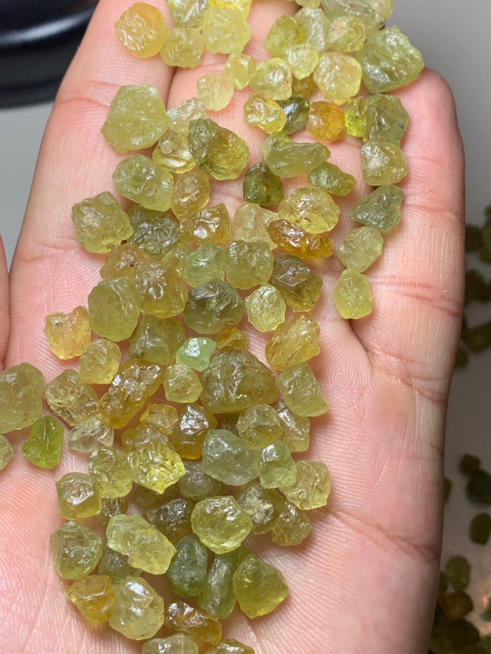 Mali Garnets - facet quality Rough Gemstones 350 g - Image 8