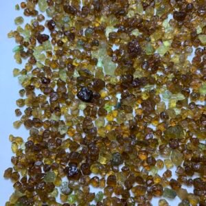 Facet rough Quality Rough Mali Garnets 450 g