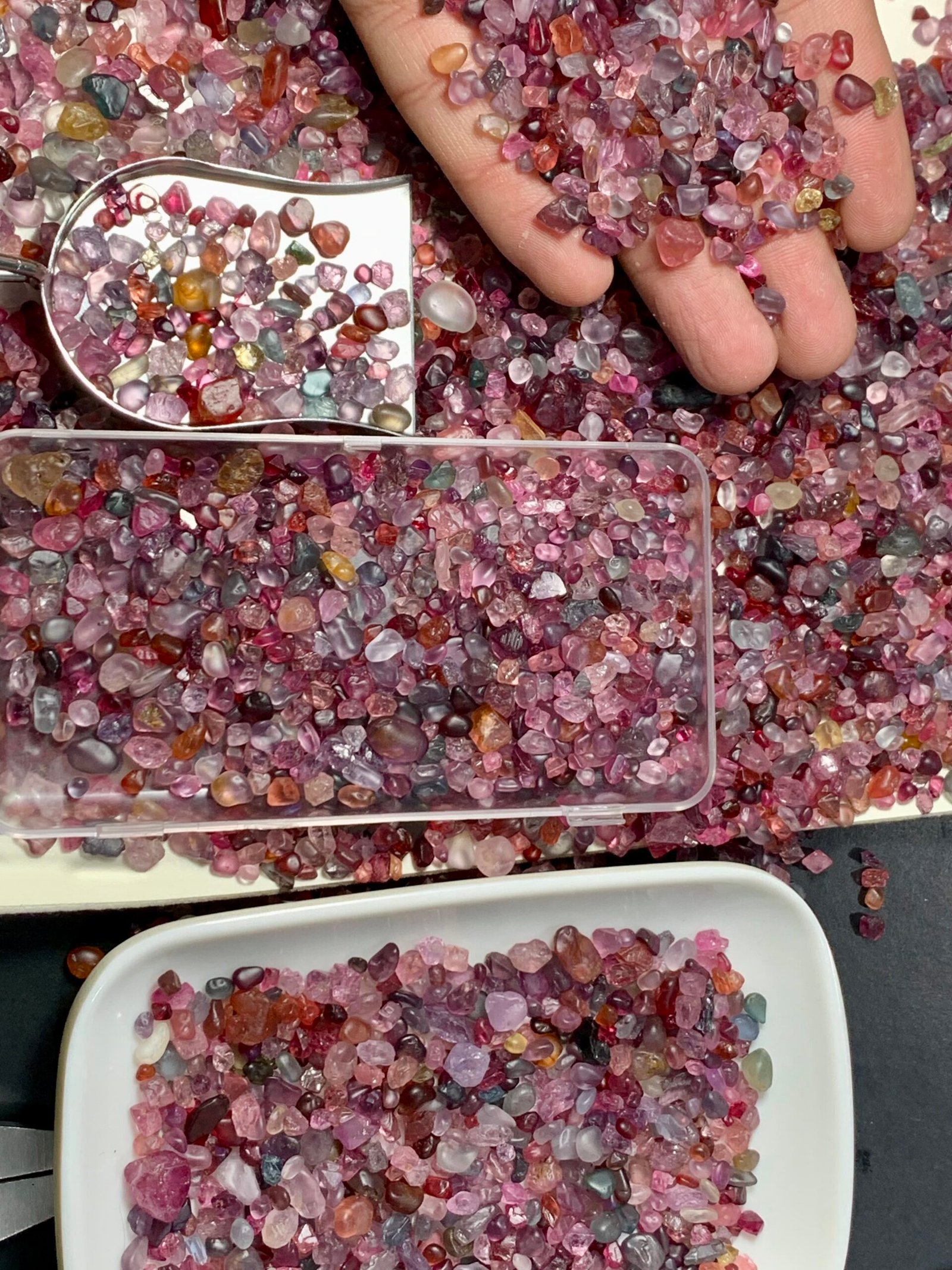 Facet Rough Multi-Color Spinels 1000 g