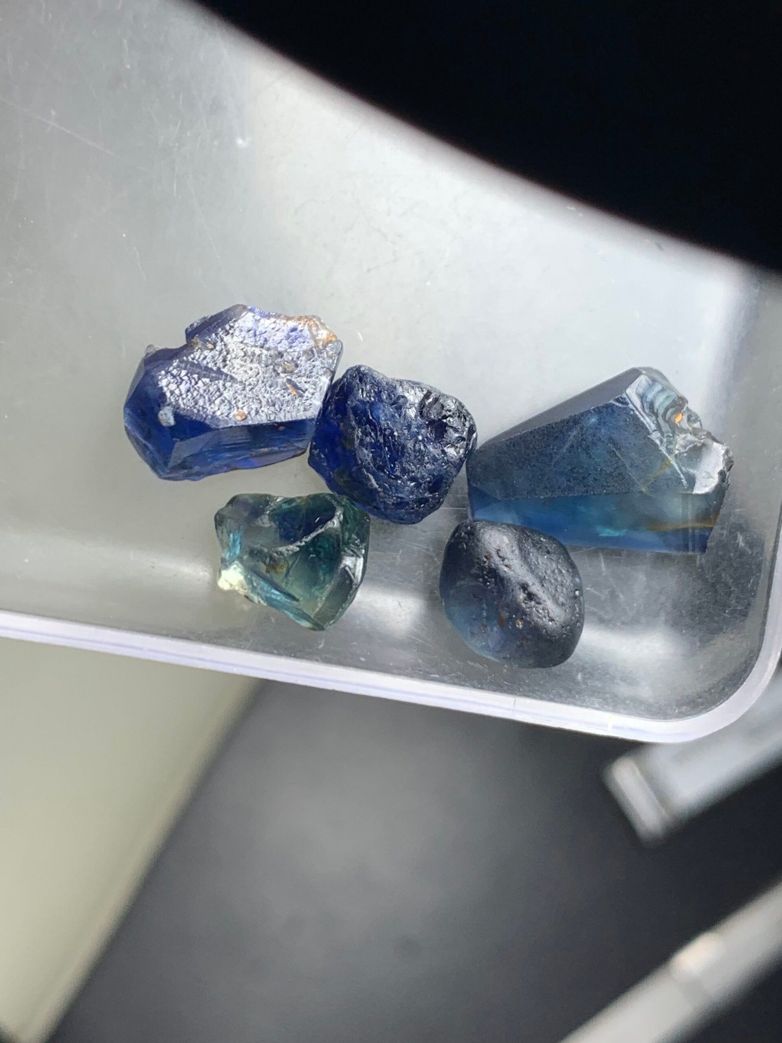 Fine Natural rough Blue Sapphire - 37.5 carats - Image 2