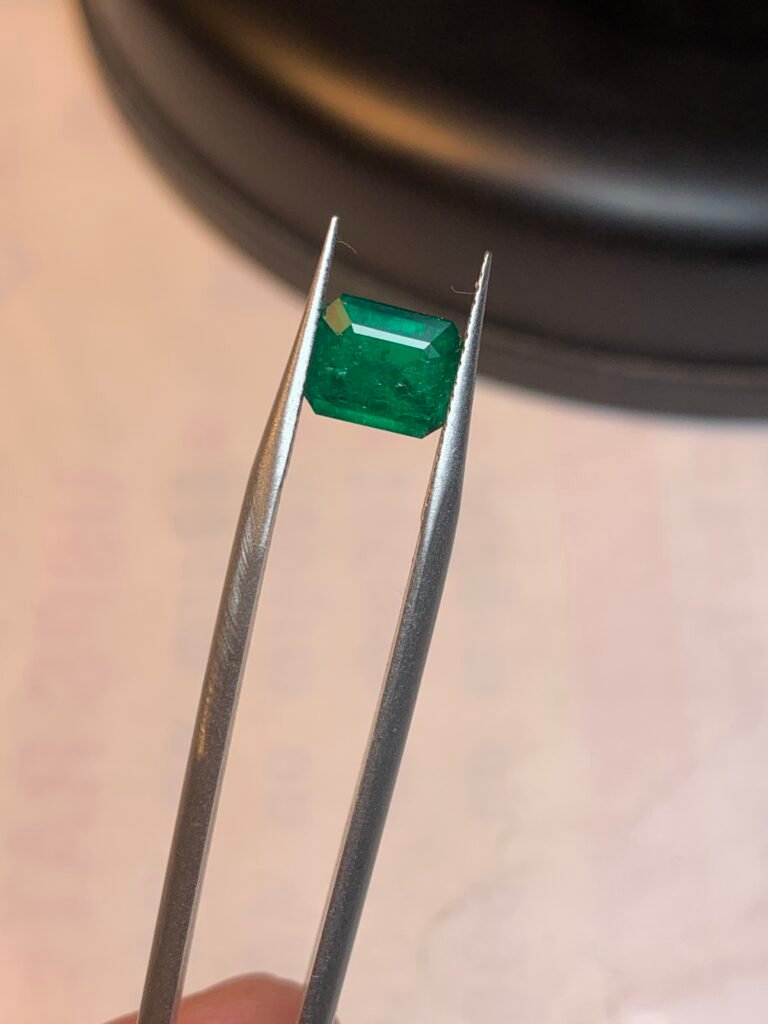 Vivid Green 1.3 ct Swat Emerald