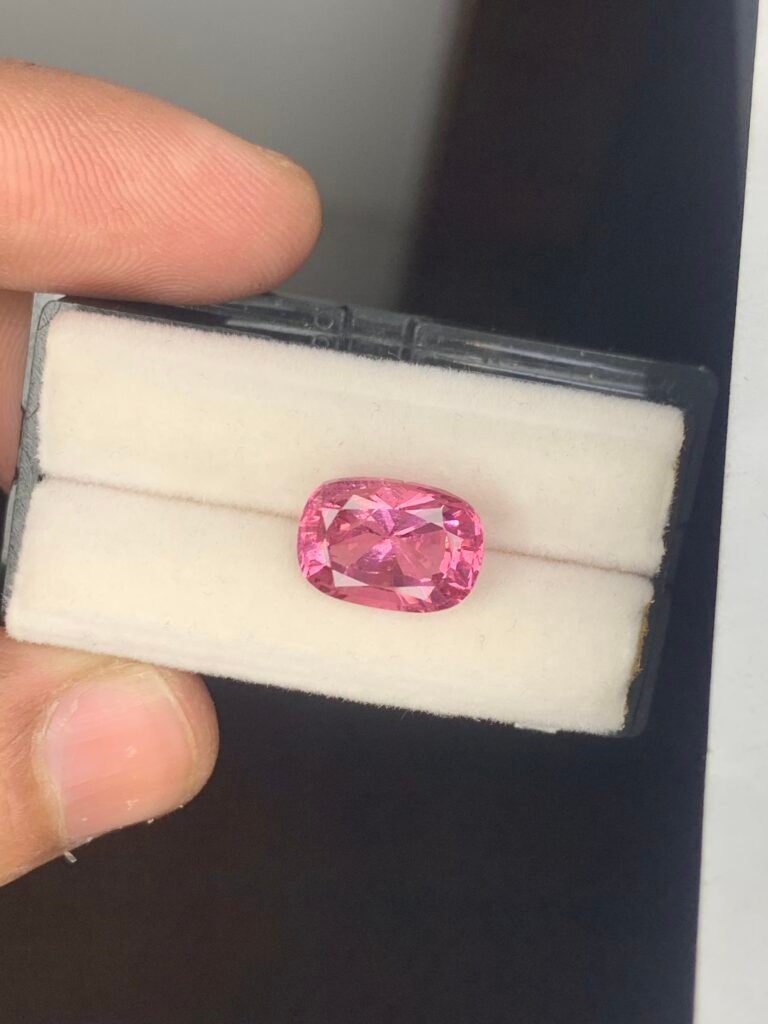 Exceptional High-Quality Pink Spinel 5.6 ct Tajikistan