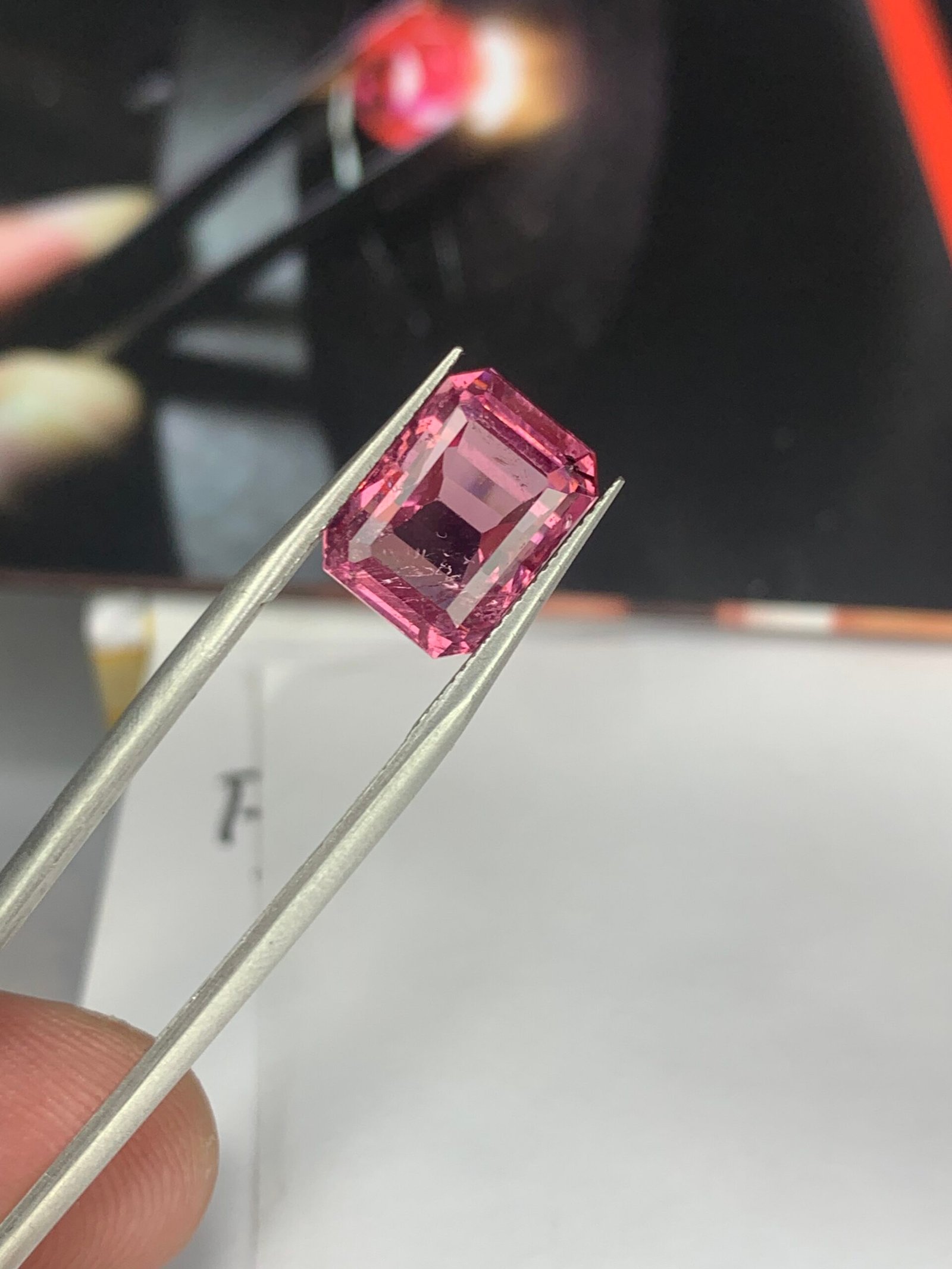 Collectors choice Tajikistan Pink Spinel 6.3 ct - Image 6